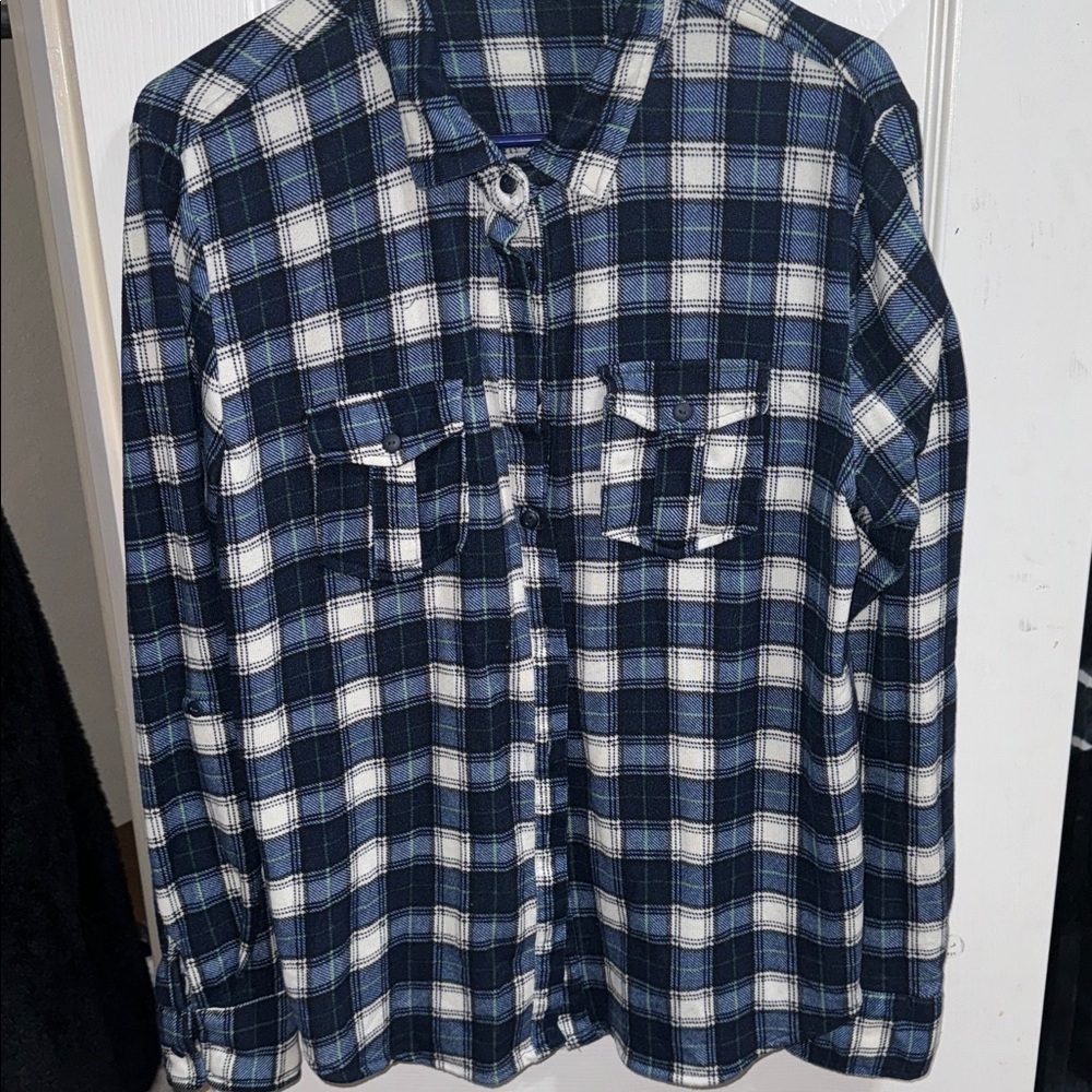Eden & Olivia Plaid Flannel Shirt Womens Large Blue White Button Up